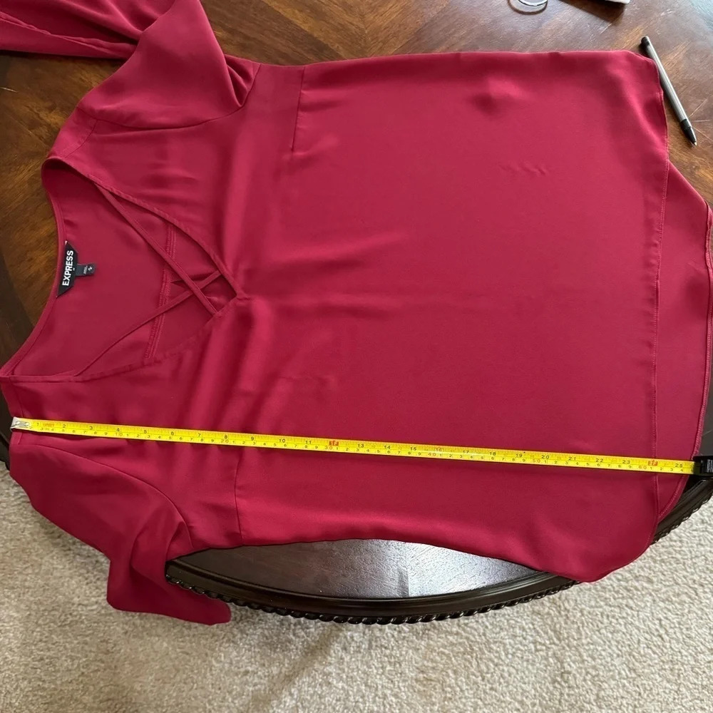Express Lightweight Long Sleeve Top Loose Fit Strap V Neckline Red Size… - Picture 5 of 8